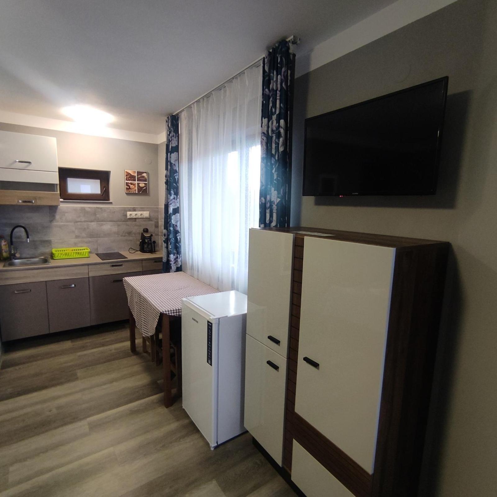Kovacs Guesthouse เปรอิด ภายนอก รูปภาพ