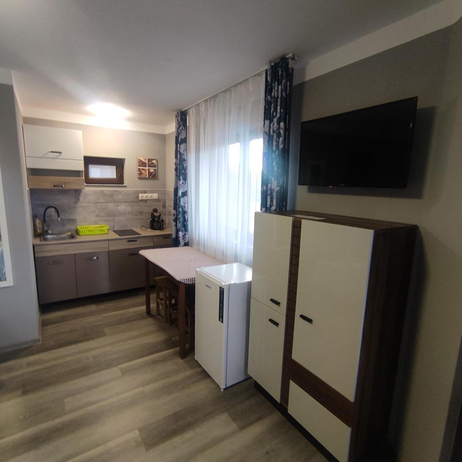 Kovacs Guesthouse เปรอิด ภายนอก รูปภาพ