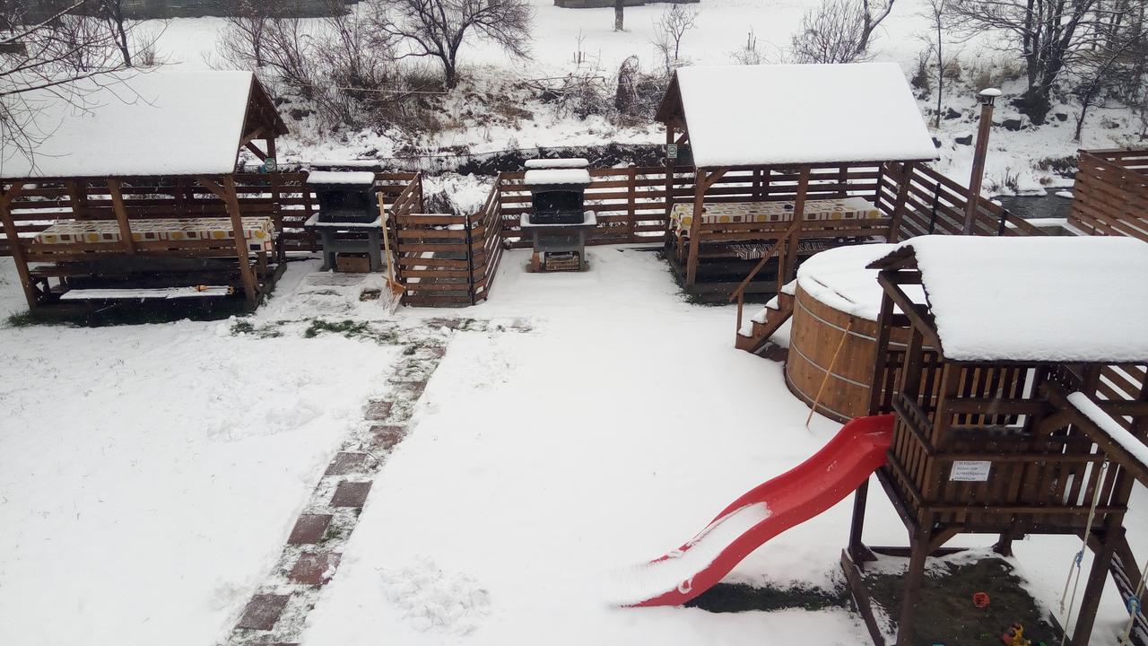 Kovacs Guesthouse เปรอิด ภายนอก รูปภาพ