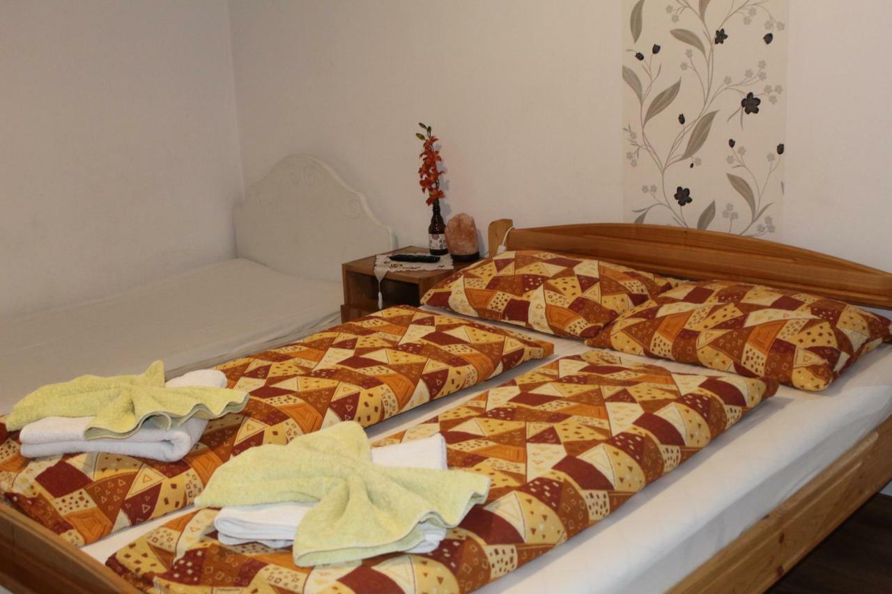 Kovacs Guesthouse เปรอิด ภายนอก รูปภาพ