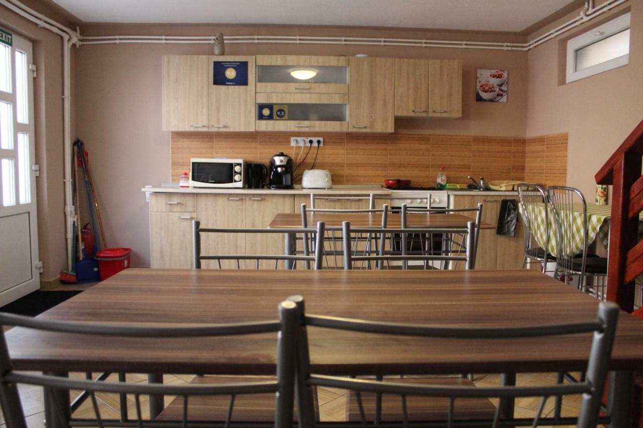 Kovacs Guesthouse เปรอิด ภายนอก รูปภาพ